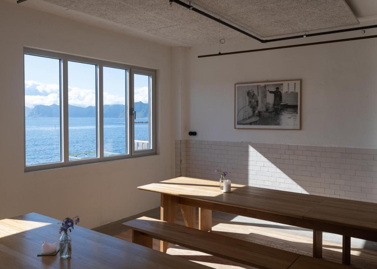 Trevarefabrikken Henningsvær Exterior foto