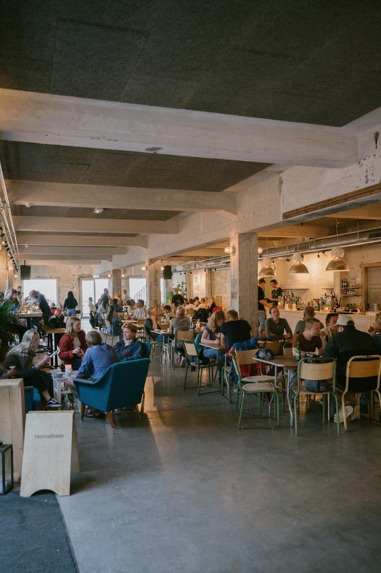 Trevarefabrikken Henningsvær Exterior foto