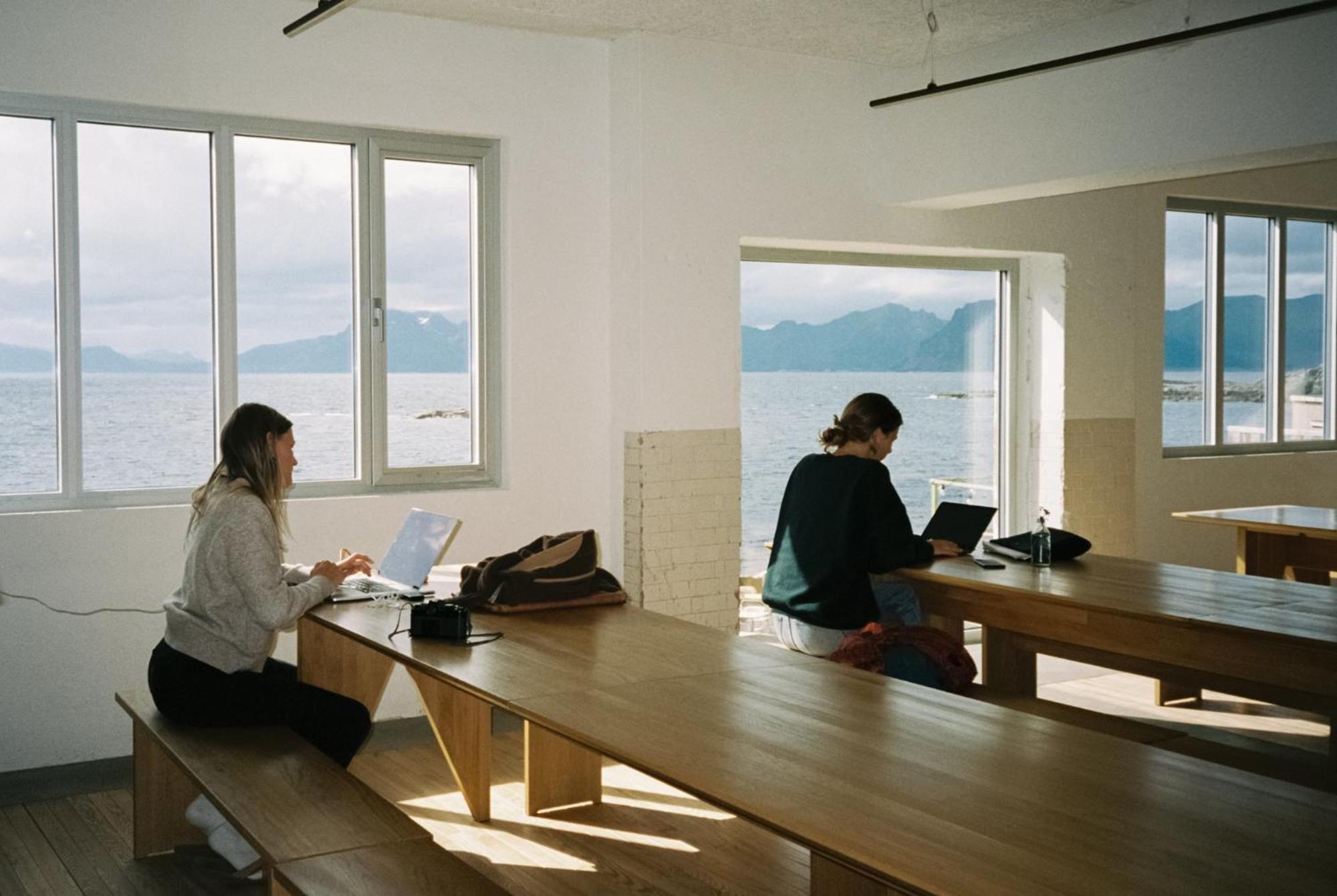 Trevarefabrikken Henningsvær Exterior foto