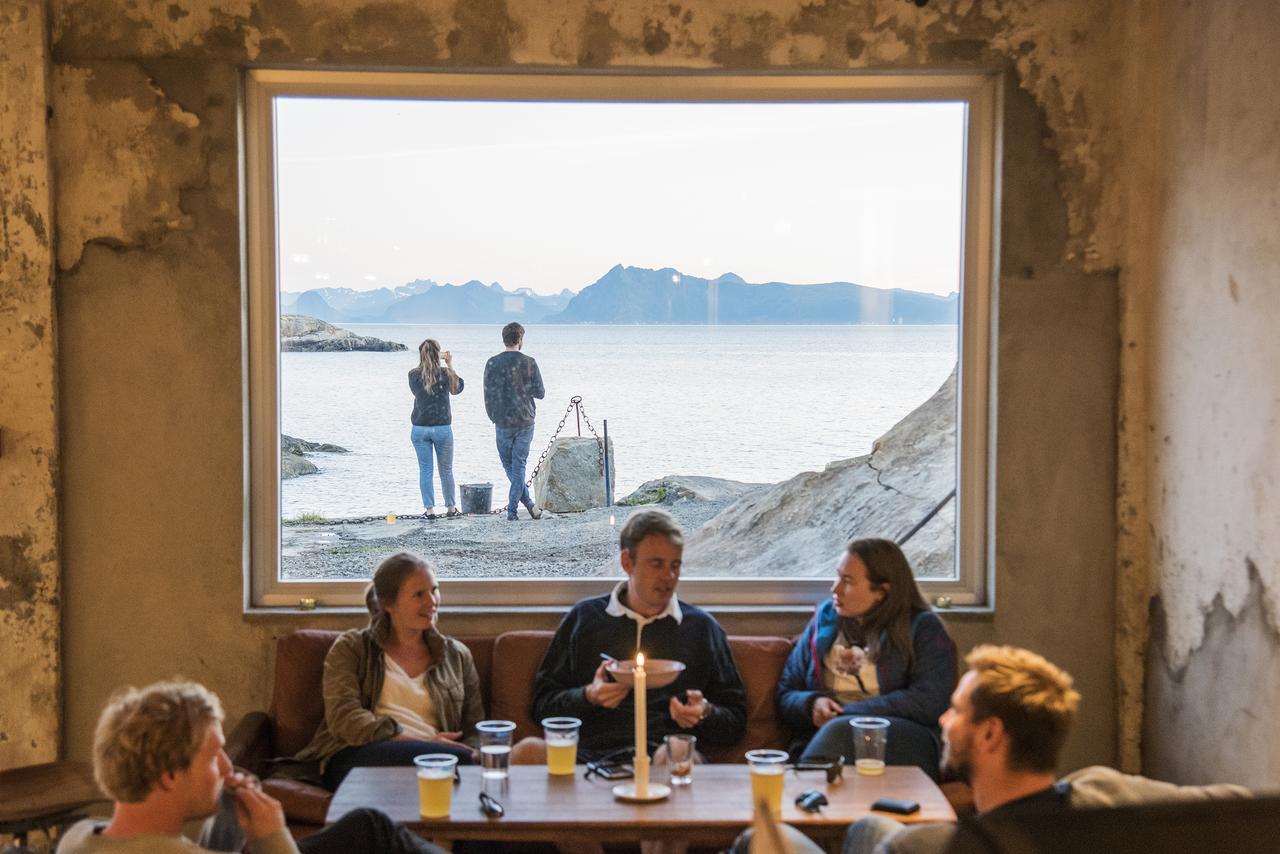 Trevarefabrikken Henningsvær Exterior foto